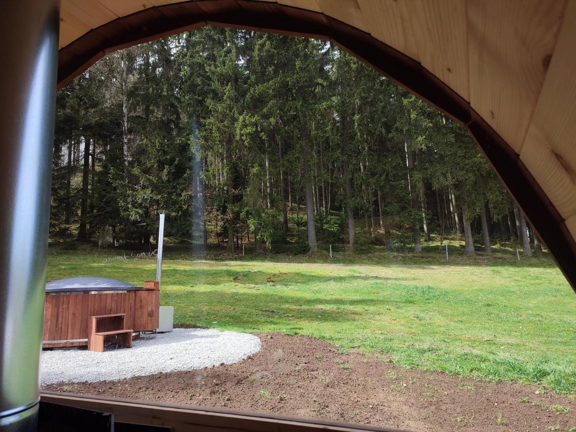 Forrest Glamp Hotel Mieroszow Bagian luar foto